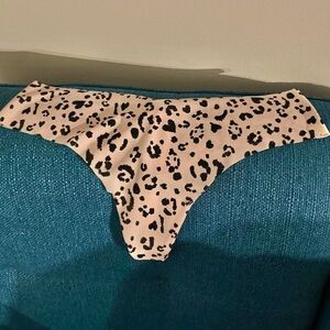 NWT Victoria Secret leopard thong